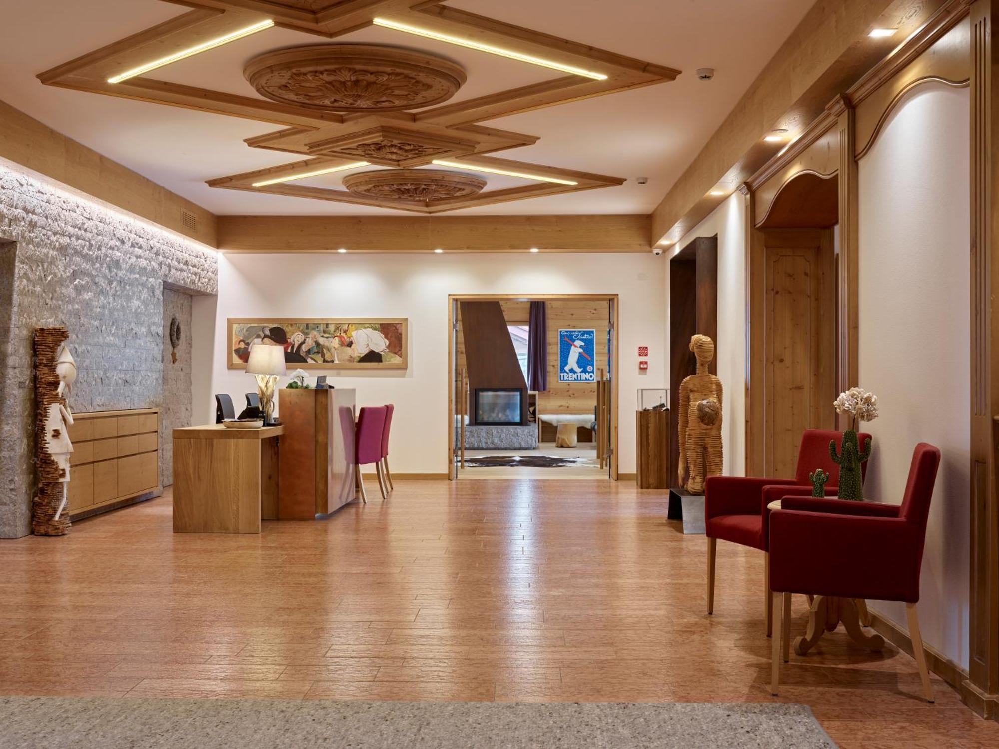 Corona Dolomites Hotel Andalo Ngoại thất bức ảnh